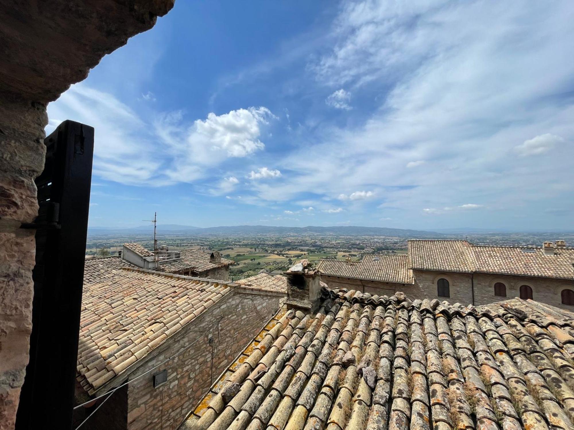 アッシジHappy House - Porta San Giacomoアパートメント エクステリア 写真