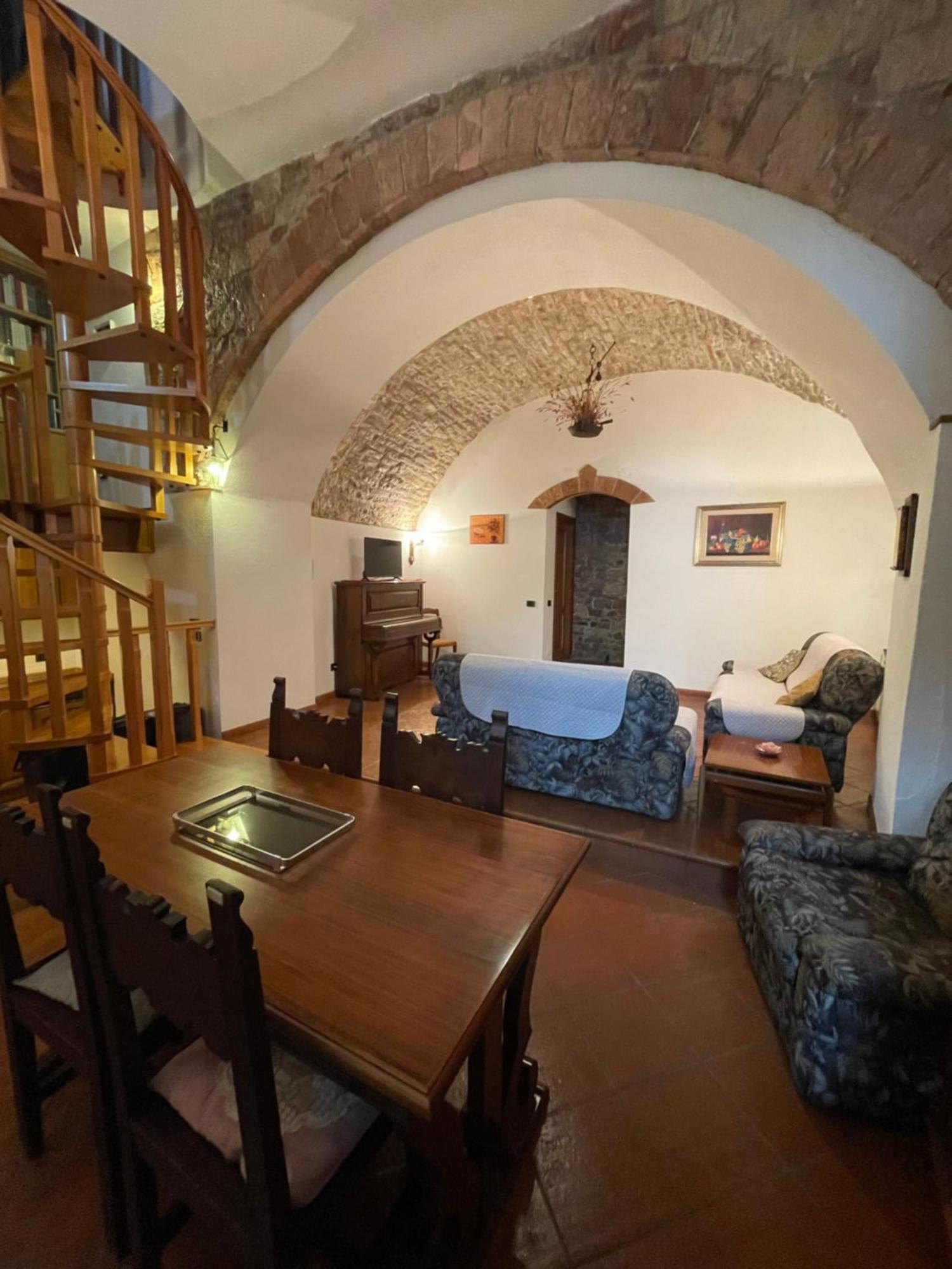 アッシジHappy House - Porta San Giacomoアパートメント エクステリア 写真